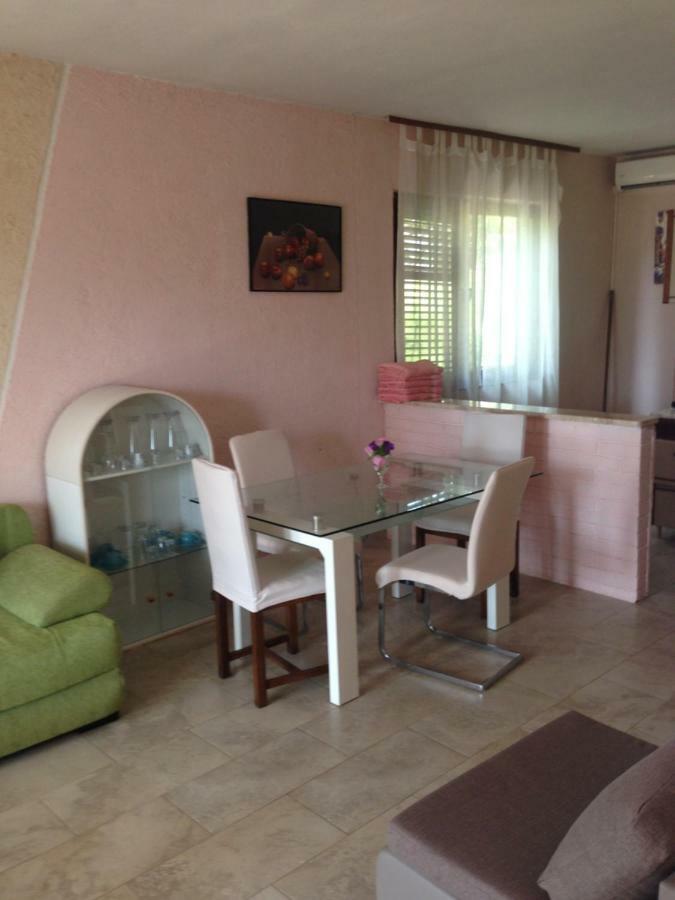 אומאג Apartments Ribic מראה חיצוני תמונה